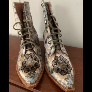 Paisley Jeffery Campbell boots